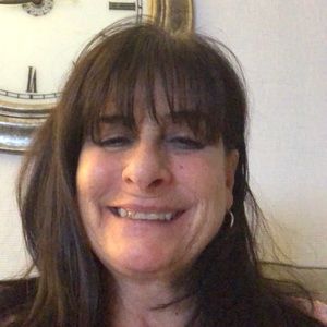 Meet your Posher, Deborah